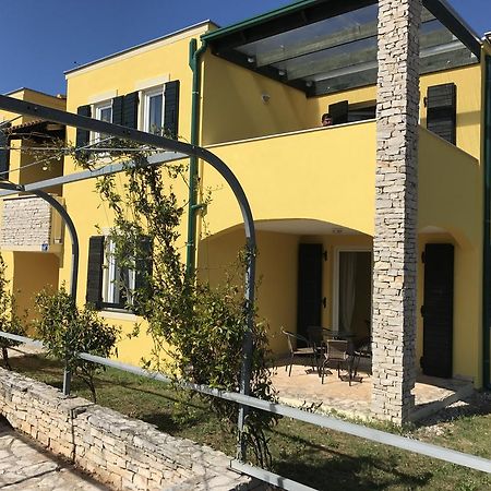 Villas Faro Basanija Exterior photo