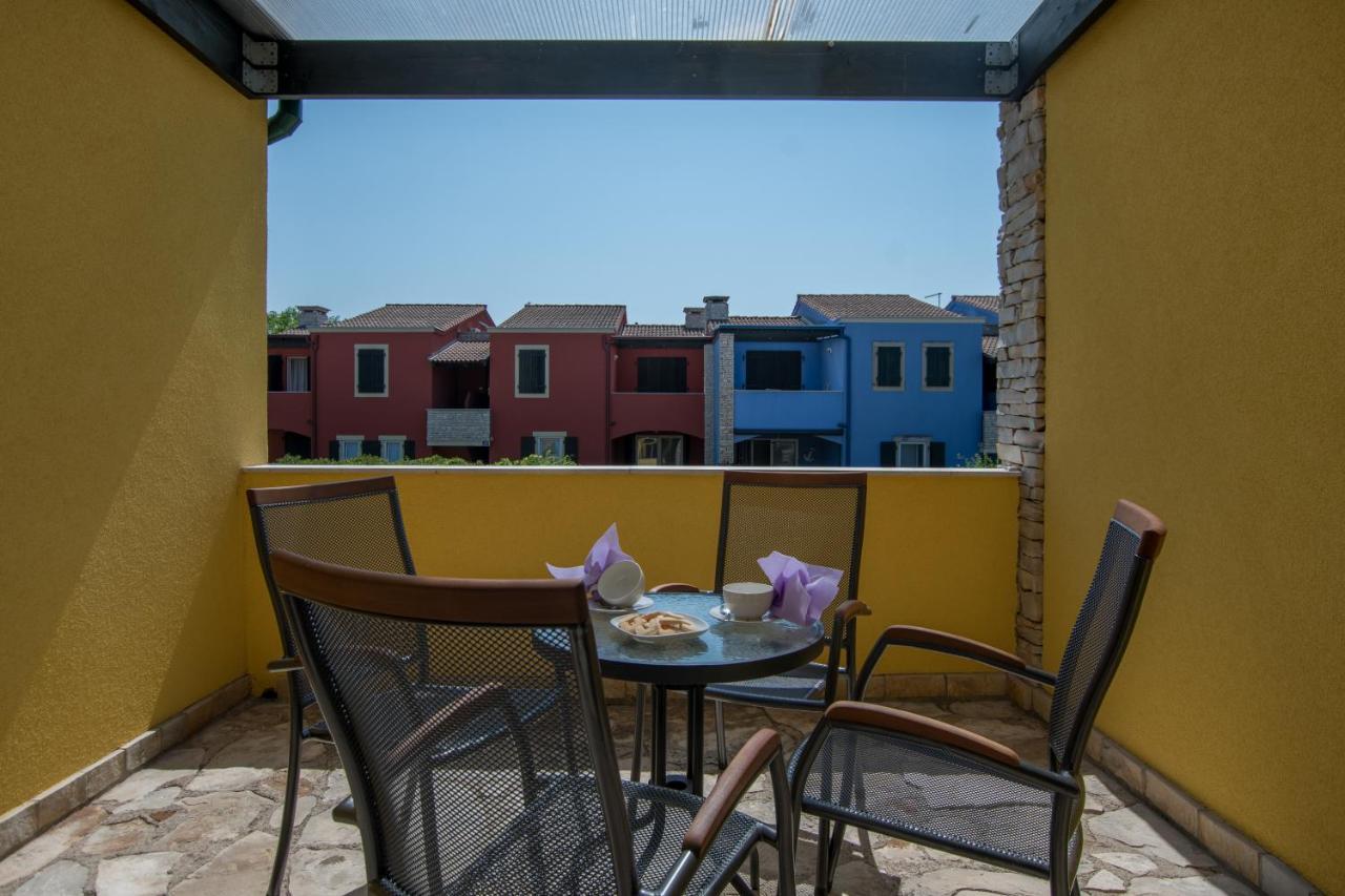 Villas Faro Basanija Exterior photo